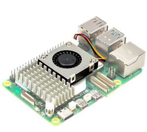 Bild zeigt einen Raspberry Pi 5 mit aktiver Kühlung